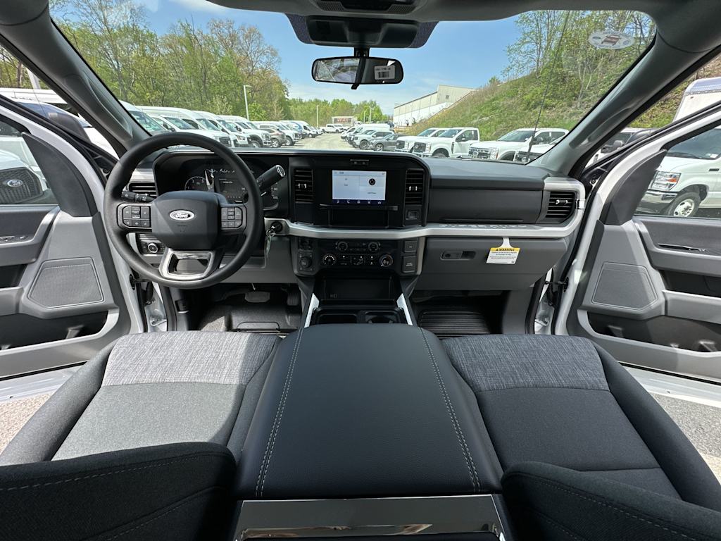 Thumbnail: 2025 Ford F-250 - 10