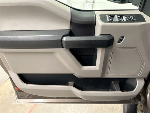 Thumbnail: 2020 Ford F-250 - 17