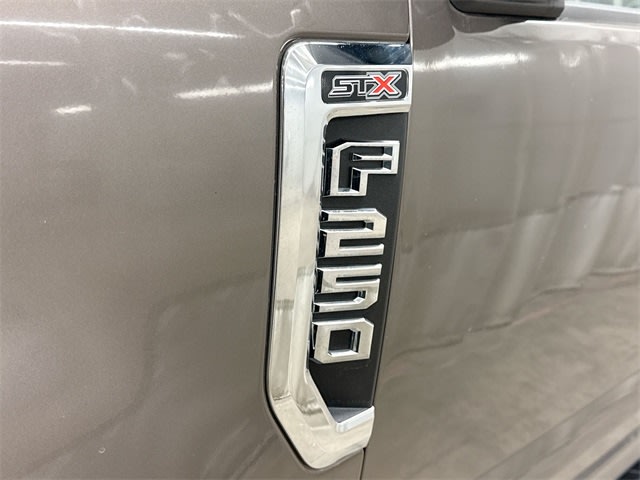 Thumbnail: 2020 Ford F-250 - 19