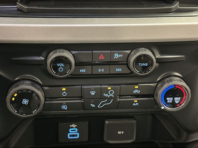 Thumbnail: 2026 Ford F-250 - 33