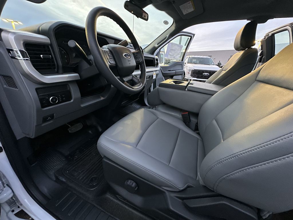 Thumbnail: 2026 Ford F-250 - 9