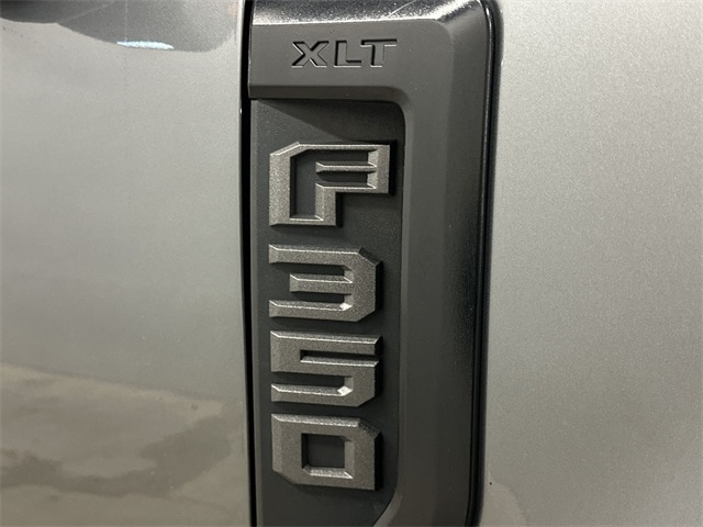 Thumbnail: 2022 Ford F-350 - 27