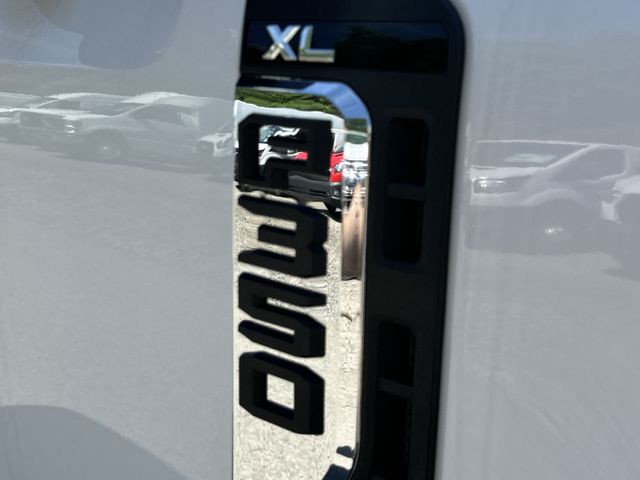 Thumbnail: 2026 Ford F-350 - 16