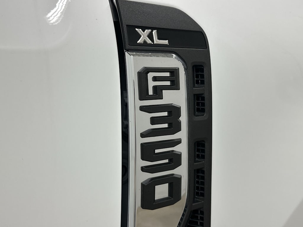 Thumbnail: 2025 Ford F-350 - 15