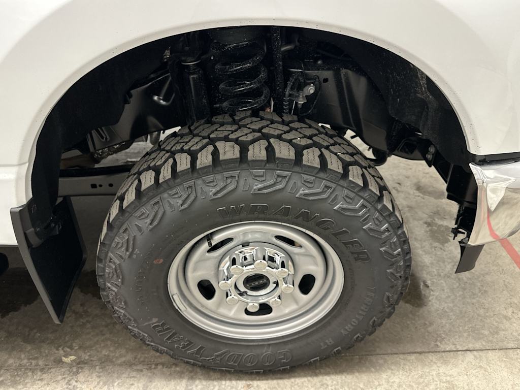 Thumbnail: 2025 Ford F-350 - 8