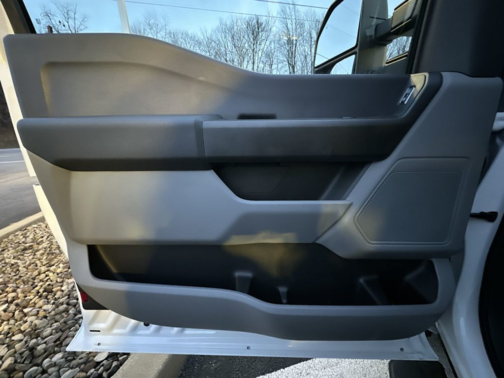 Thumbnail: 2026 Ford F-350 - 31