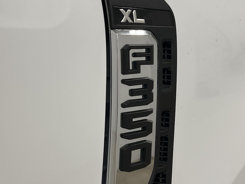 Thumbnail: 2025 Ford F-350 - 17