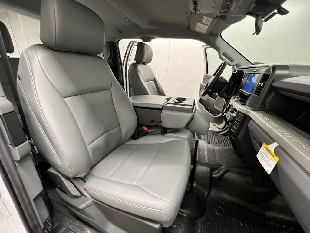 Thumbnail: 2025 Ford F-350 - 26