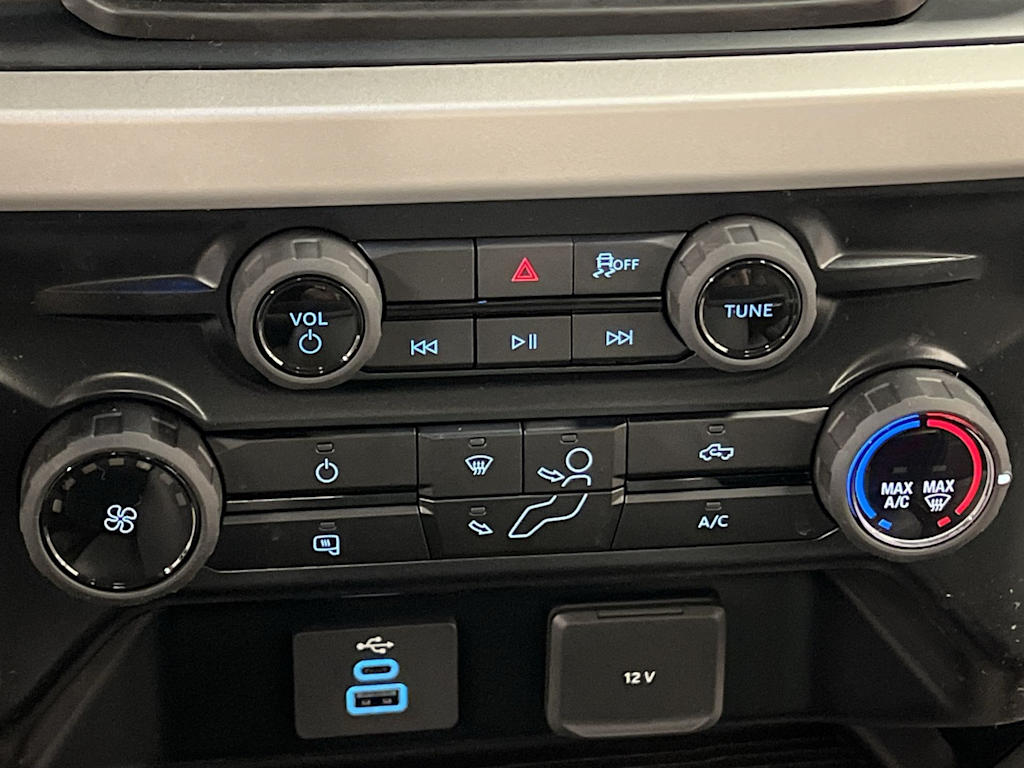 Thumbnail: 2025 Ford F-350 - 23