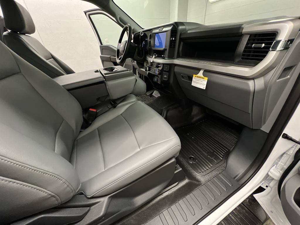 Thumbnail: 2025 Ford F-350 - 25