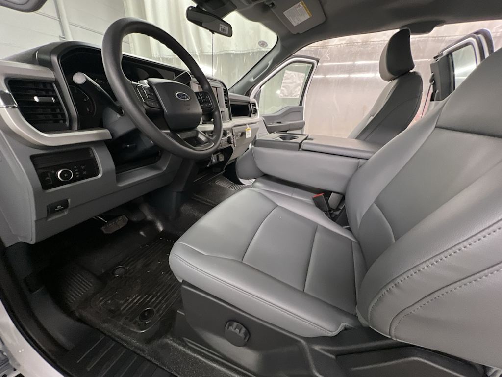 Thumbnail: 2025 Ford F-350 - 11