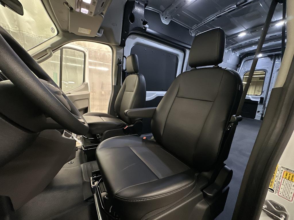 Thumbnail: 2026 Ford Transit Series - 10