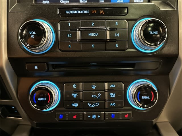 2018 Ford F-150 Platinum 24