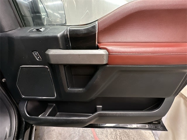 2018 Ford F-150 Platinum 27