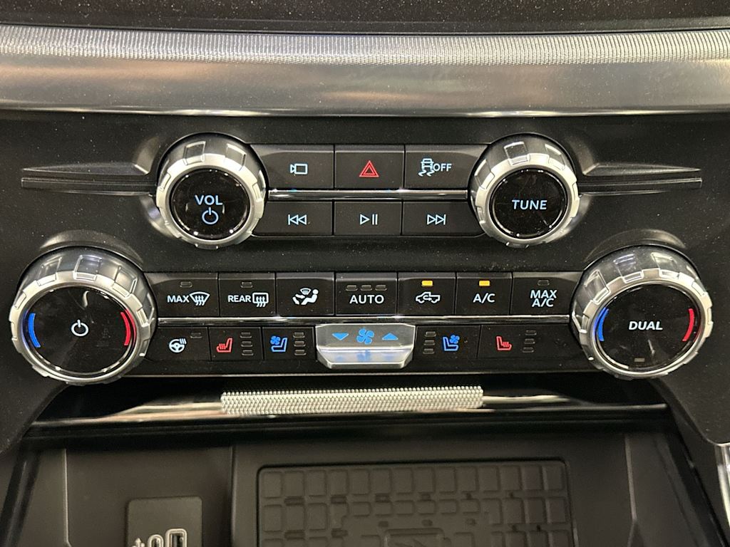 Thumbnail: 2025 Ford F-150 - 25