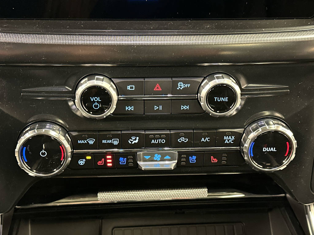 Thumbnail: 2025 Ford F-150 - 25