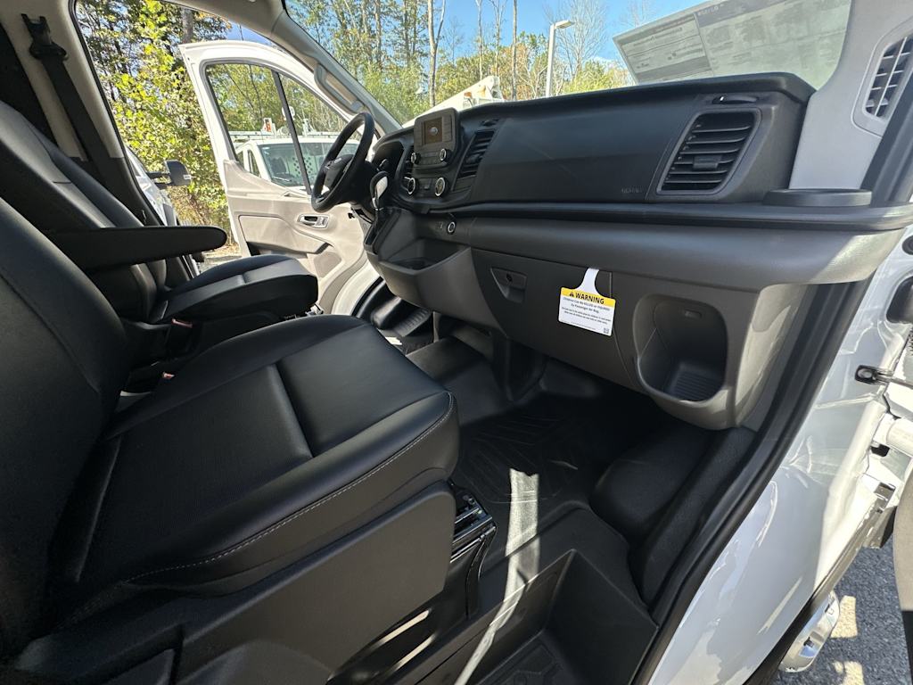 Thumbnail: 2025 Ford Transit Series - 23