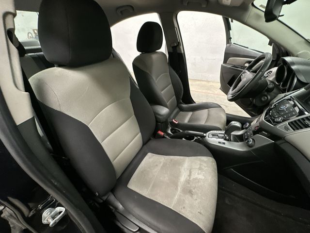 Thumbnail: 2014 Chevrolet Cruze - 22