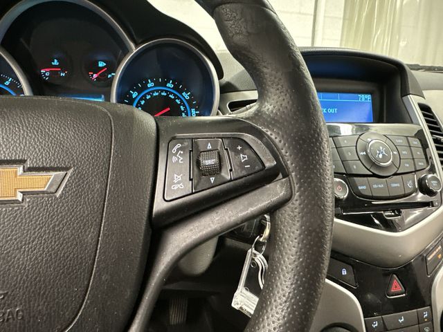 Thumbnail: 2014 Chevrolet Cruze - 19