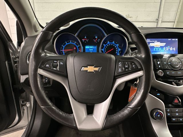 Thumbnail: 2016 Chevrolet Cruze - 2