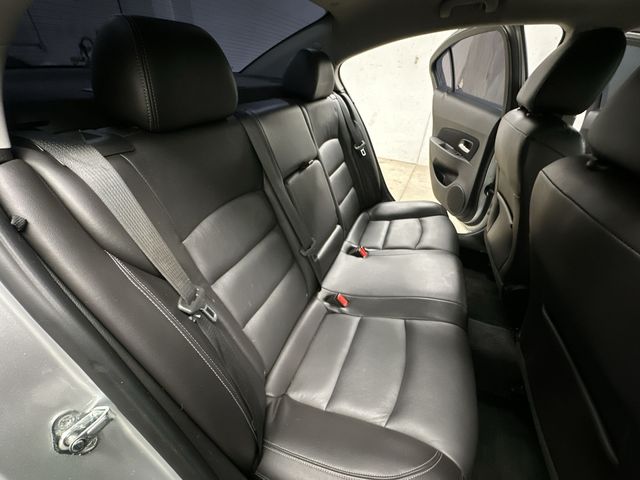Thumbnail: 2016 Chevrolet Cruze - 26