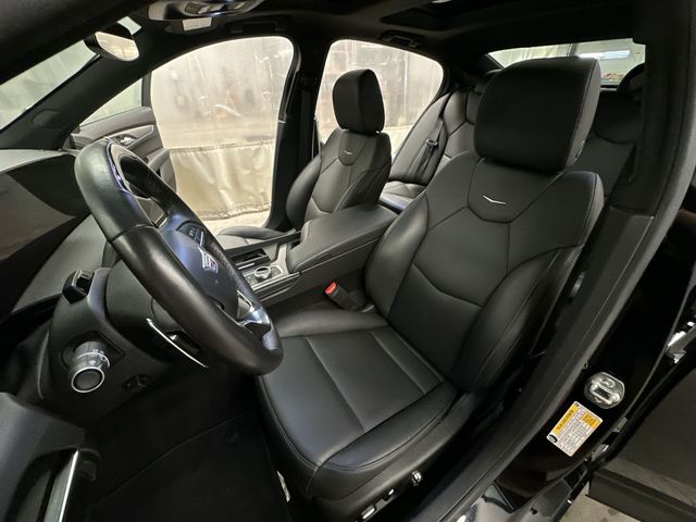 Thumbnail: 2025 Cadillac CT5 - 10