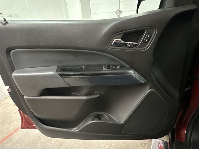 Thumbnail: 2016 Chevrolet Colorado - 20