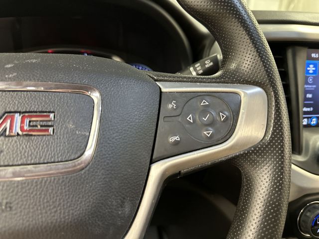 Thumbnail: 2023 GMC Acadia - 17