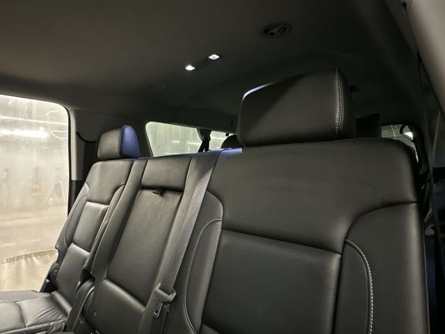 Thumbnail: 2018 Chevrolet Suburban - 10