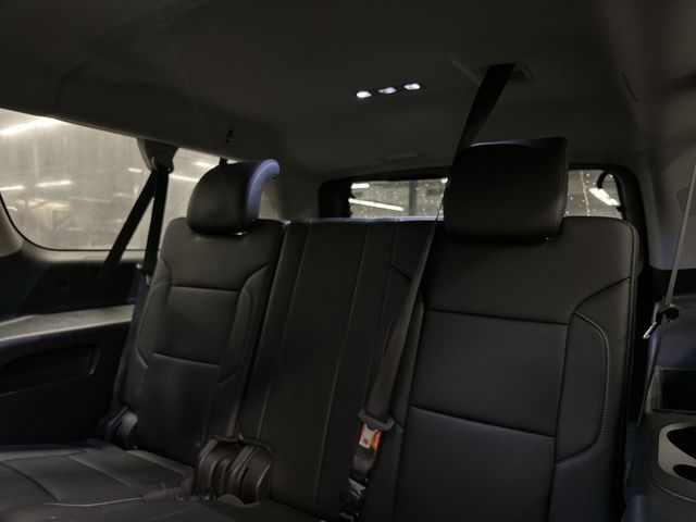 Thumbnail: 2018 Chevrolet Suburban - 11
