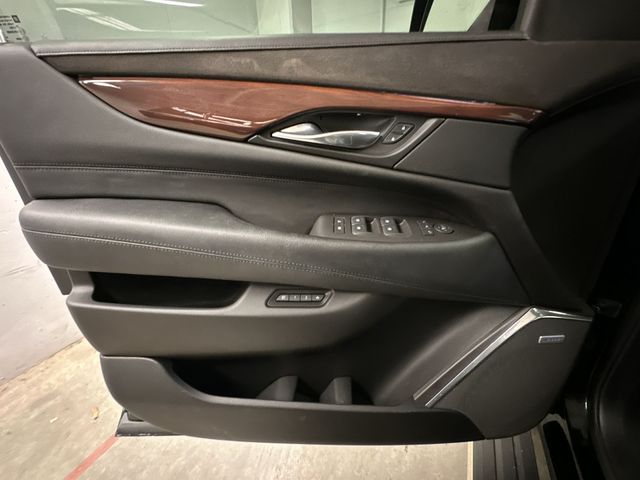 Thumbnail: 2015 Cadillac Escalade - 26