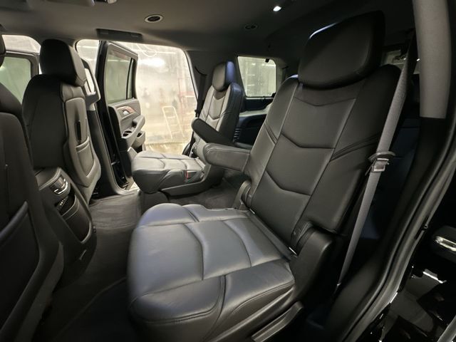 Thumbnail: 2015 Cadillac Escalade - 13