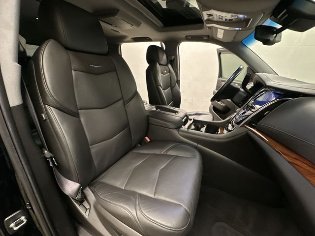 Thumbnail: 2015 Cadillac Escalade - 30