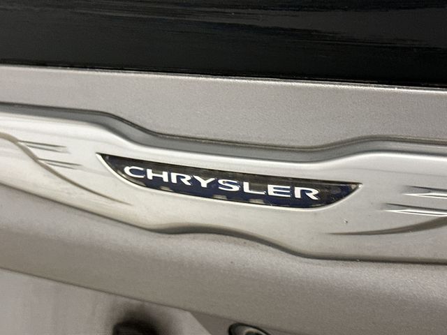 Thumbnail: 2017 Chrysler Pacifica - 7