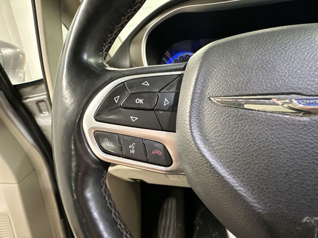 Thumbnail: 2017 Chrysler Pacifica - 14
