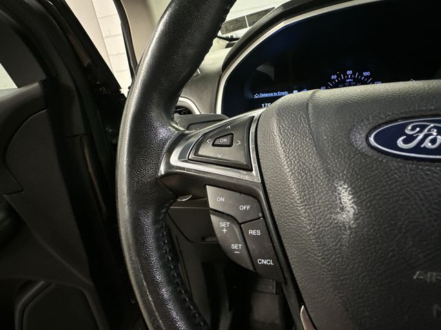 Thumbnail: 2019 Ford Edge - 14