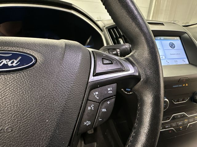 Thumbnail: 2019 Ford Edge - 15