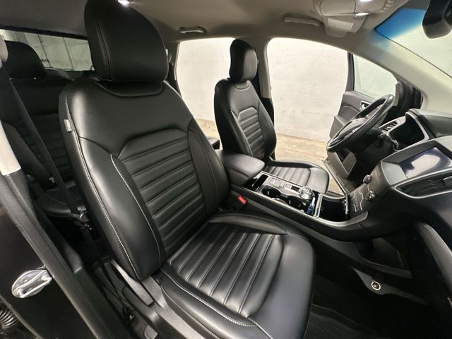 Thumbnail: 2019 Ford Edge - 27