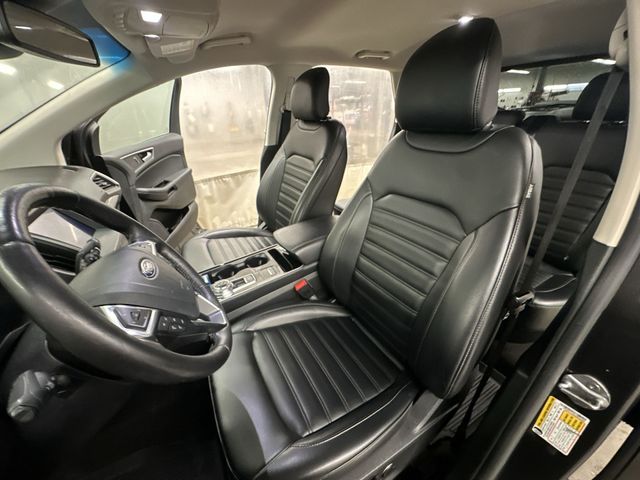 Thumbnail: 2019 Ford Edge - 12