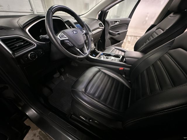 Thumbnail: 2019 Ford Edge - 11