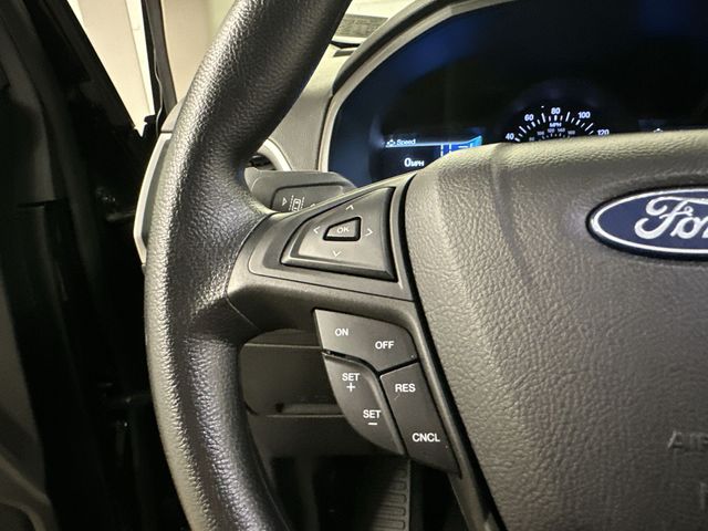 Thumbnail: 2022 Ford Edge - 17