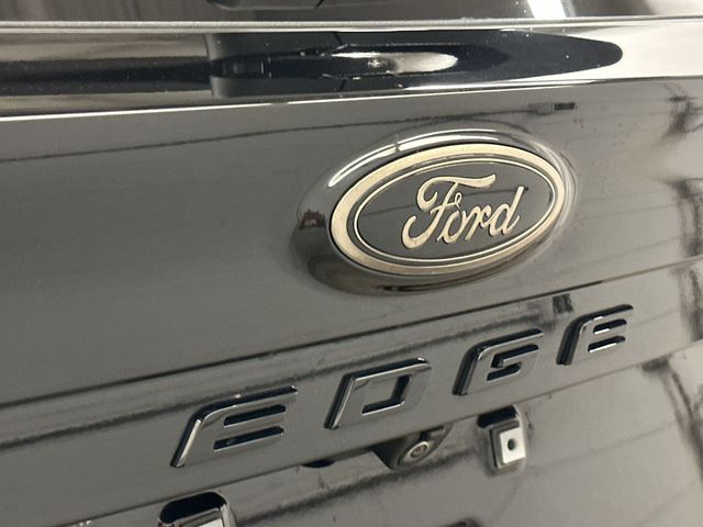 Thumbnail: 2022 Ford Edge - 27