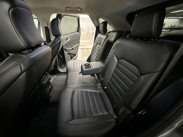 Thumbnail: 2024 Ford Edge - 13