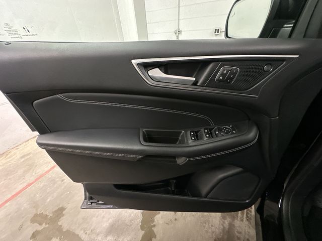 Thumbnail: 2024 Ford Edge - 26