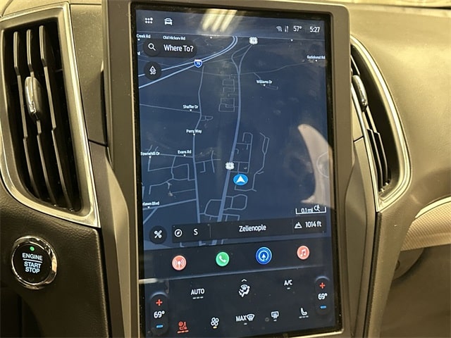 Thumbnail: 2021 Ford Edge - 17