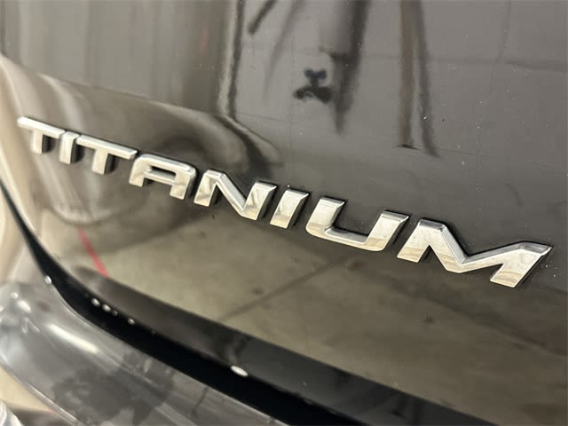 Thumbnail: 2021 Ford Edge - 23