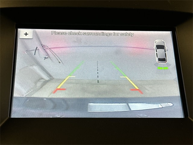 Thumbnail: 2016 Ford Edge - 18