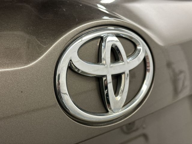 Thumbnail: 2013 Toyota RAV4 - 7