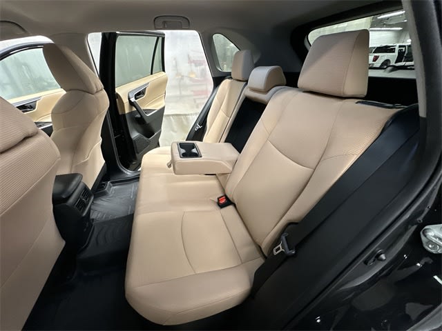 Thumbnail: 2021 Toyota RAV4 - 13