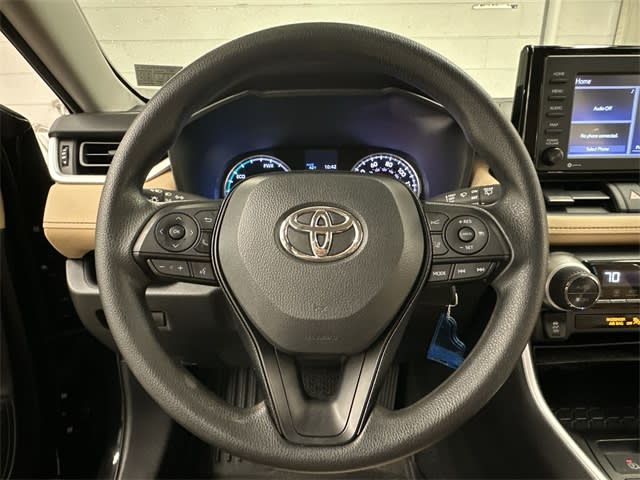 Thumbnail: 2021 Toyota RAV4 - 2